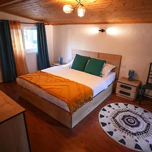  Appartement Grandpa House-attic App 4