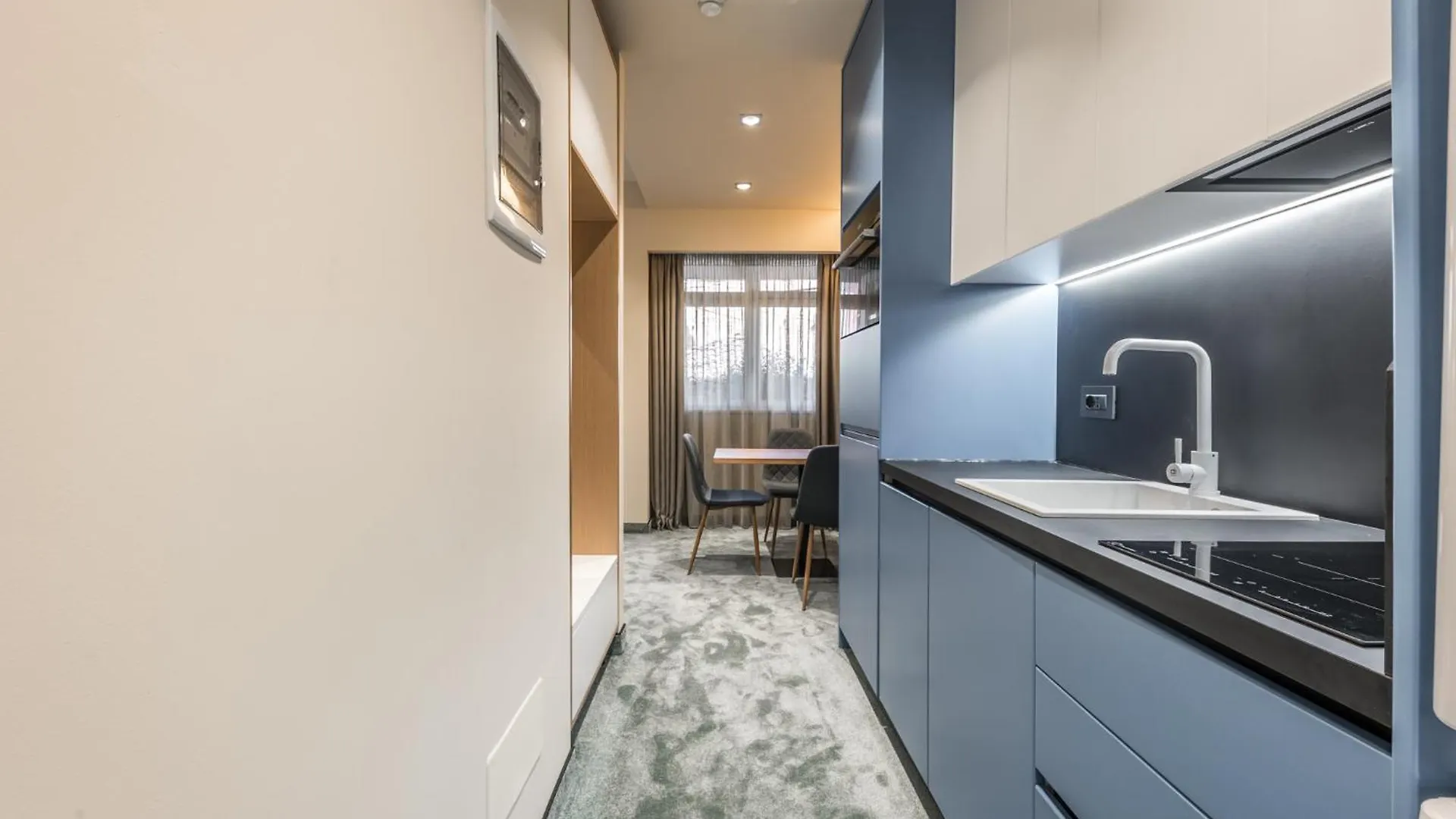 Piazza Luxury Apartments Tirana