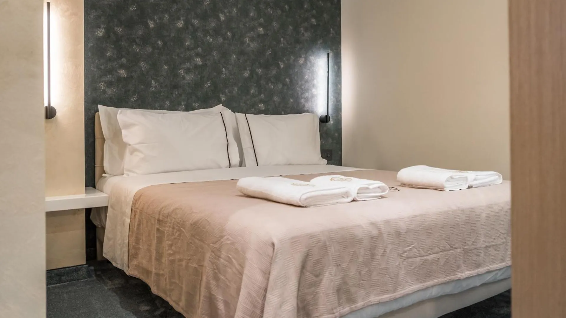 Piazza Luxury Apartments Tirana