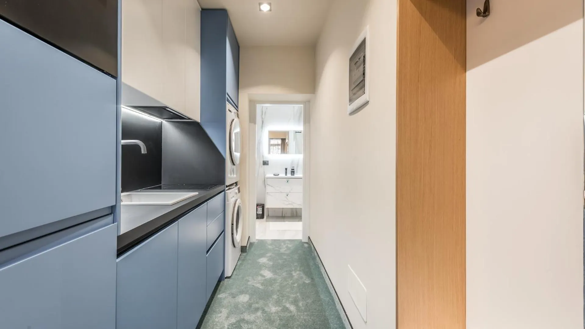 Piazza Luxury Apartments Τίρανα 0*,