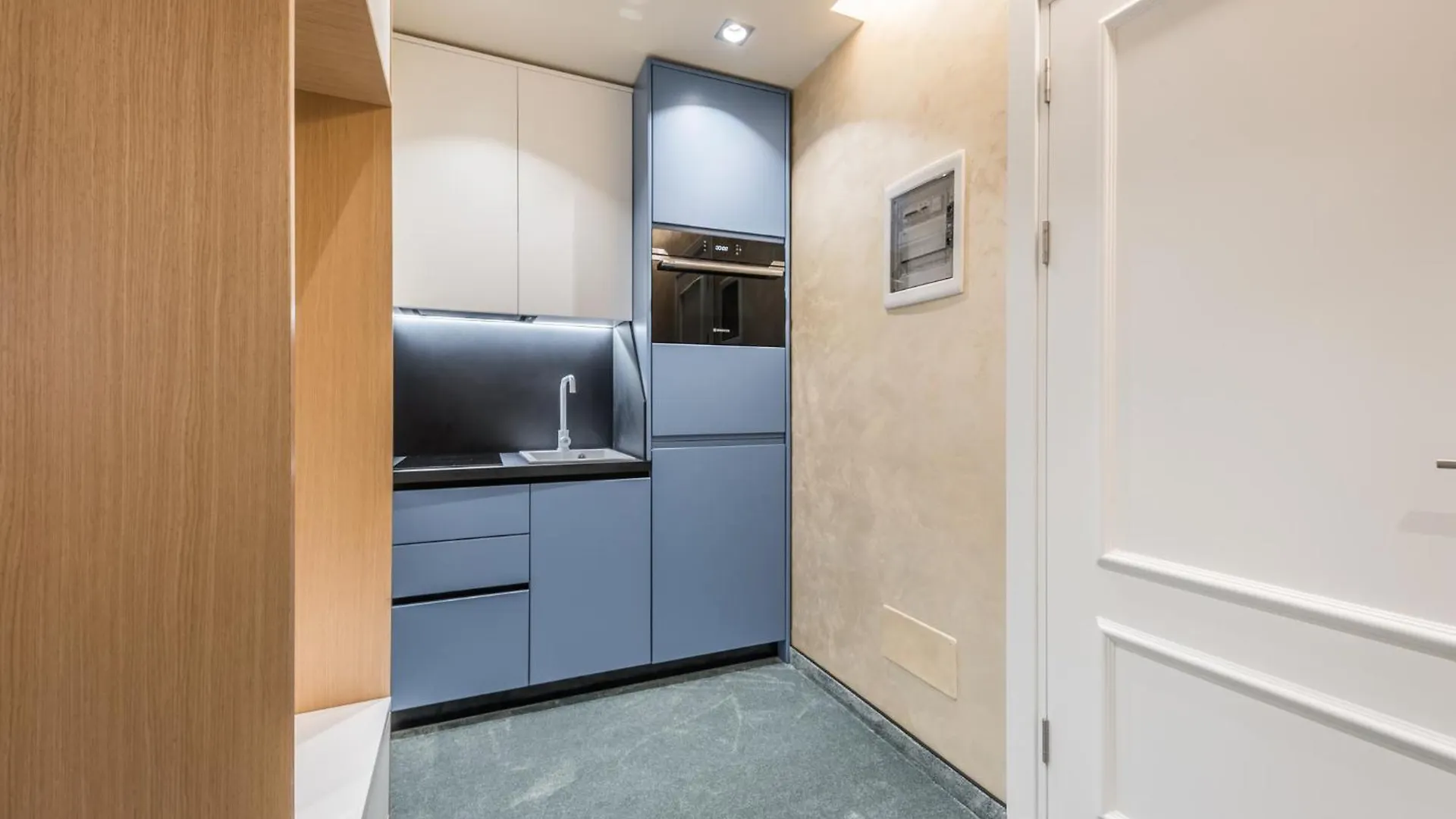 Piazza Luxury Apartments Τίρανα